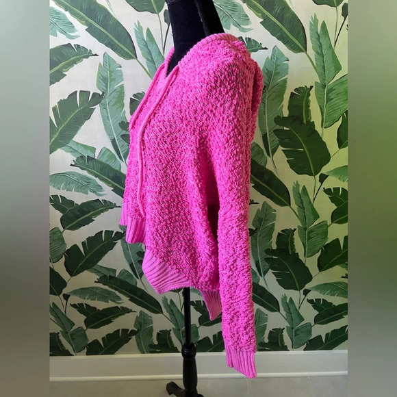 Vici Pol Pink Boucle Textured Hoodie Sweater Size M - Picture 5 of 7